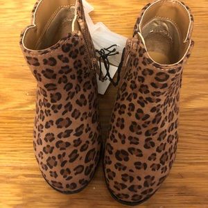 Cat & Jack toddler 7 boots